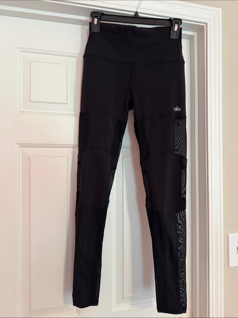 ALO Yoga Black High-Waist Leggings with Mesh Panels